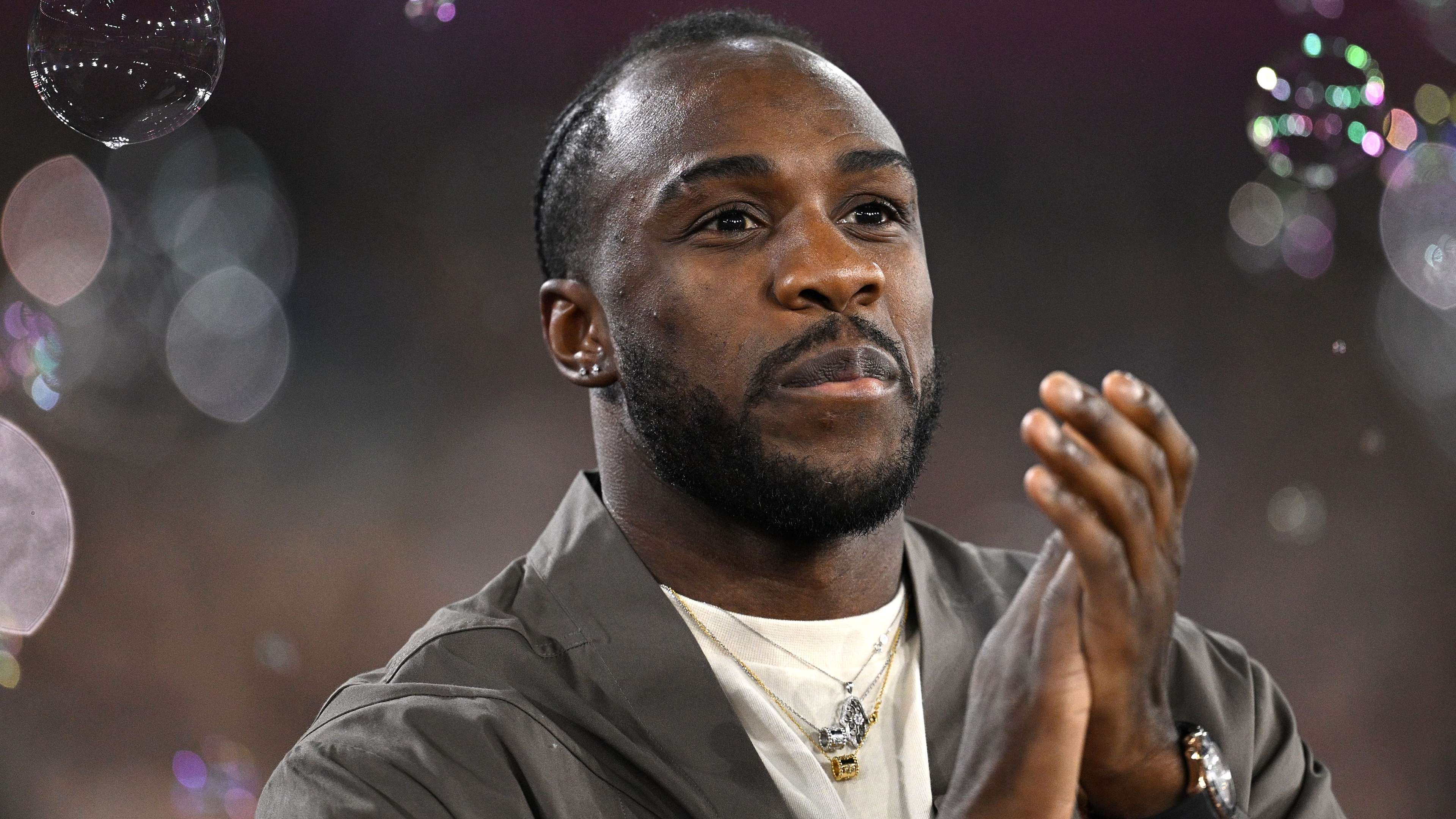 他不仅改变 他不仅改变