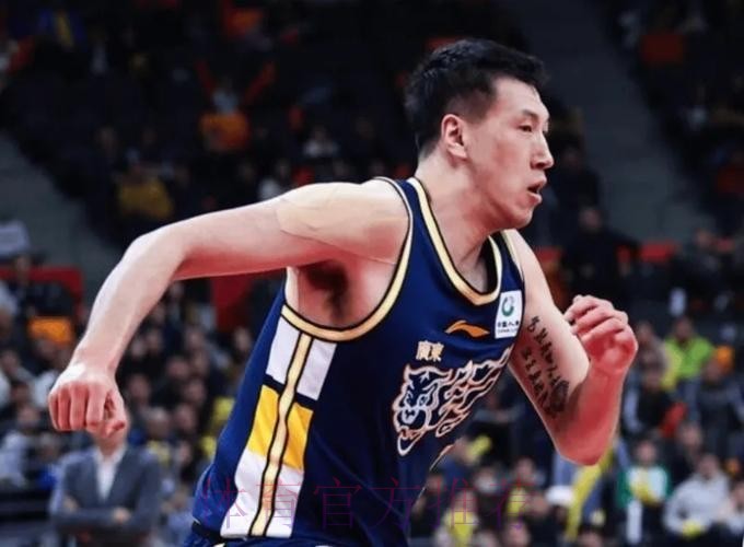胜深圳更衣室采访！焦泊乔暴走不满防守，杜润旺满意效果直指辽宁